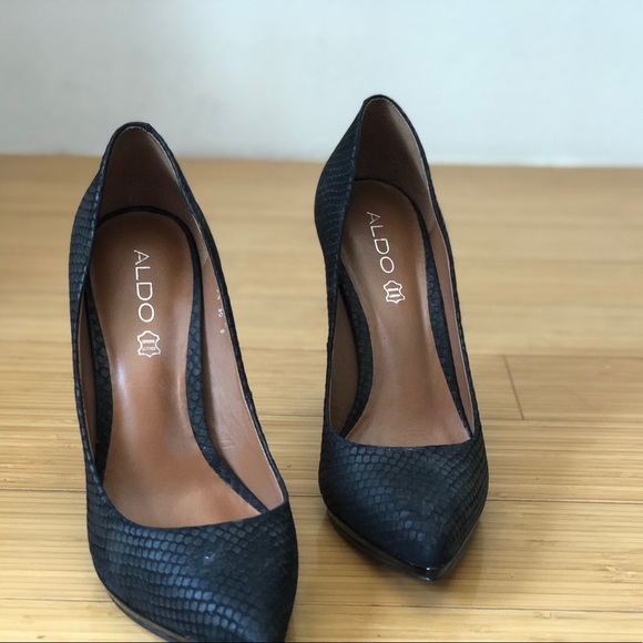 Aldo black heels with texture 8.5 - Picture 1 of 2